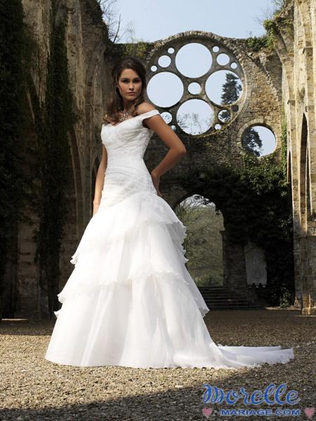 ROBE BLANCHE